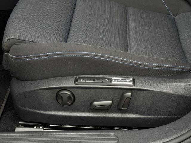 Volkswagen PASSAT Variant 1.4 TSI PHEV GTE Bns | Camera | Elec Trekhaak | Adaptieve Cruise |