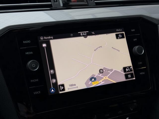 Volkswagen PASSAT Variant 1.4 TSI PHEV GTE Bns | Camera | Elec Trekhaak | Adaptieve Cruise |