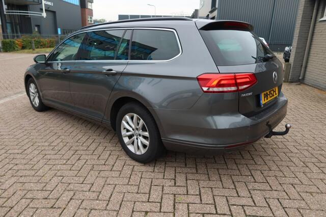 Volkswagen PASSAT 1.6 TDI COMFORTLINE ( EXPORT PRICE )