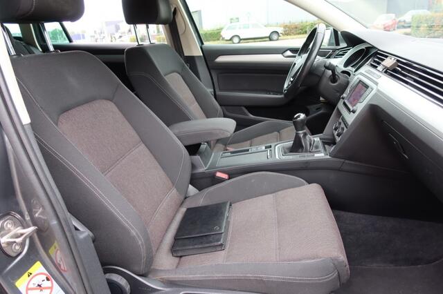 Volkswagen PASSAT 1.6 TDI COMFORTLINE ( EXPORT PRICE )