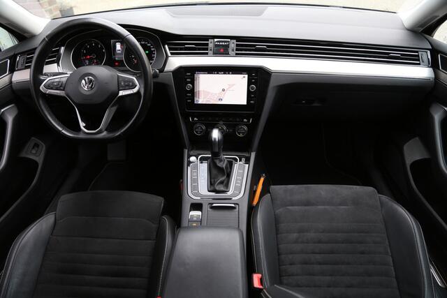 Volkswagen PASSAT Variant 1.5 TSI Elegance DSG Navi Camera LED ACC