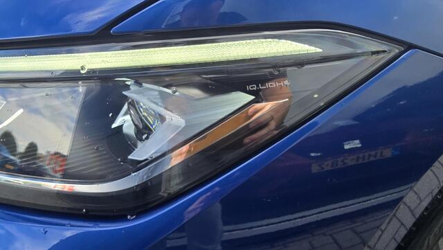 Volkswagen PASSAT Variant 1.5 eHybrid R-Line Edition |NAP|Pano|ACC|IQLight|Massage|Stoel&Stuurverwarming