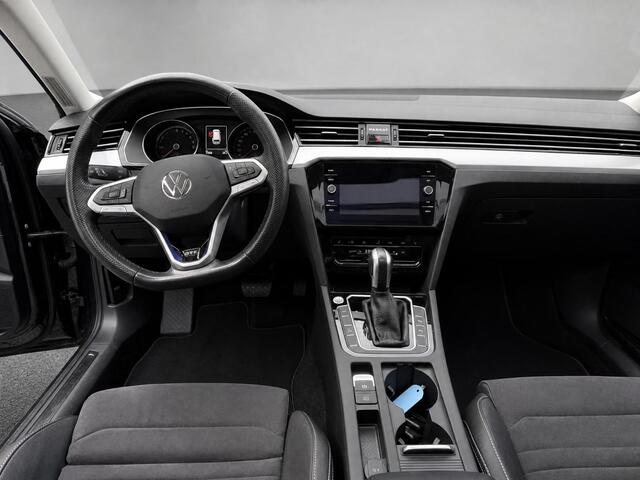 Volkswagen PASSAT Variant 1.4 TSI 218pk DSG PHEV GTE Business · Panoramadak · Camera · Apple/Android Car Play · Navigatie · Stoelverwarming · 18'' Inch ·