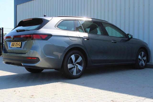 Volkswagen PASSAT Variant 1.5 eTSI 150 pk | Incl. 12 maanden garantie | Stoel/stuur verwarming | Achteruitrijcamera | Adaptive cruise controle | Dodehoekdetectie | Navigatie | Apple carplay/Android Auto | Climate controle | Lane assist | Keyless start |