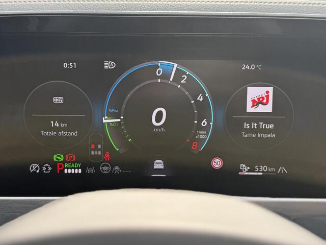 Volkswagen PASSAT Variant 1.5 eHybrid R-Line Edition 272PK l Trekhaak l Pano l HUD l 19Inch l 360 Camera l Massage