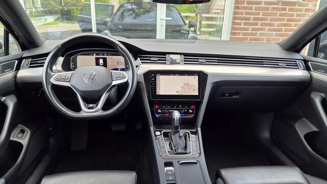 Volkswagen PASSAT Variant 1.5 TSI R-Line Bns+, Pano, Leder, Full option, NL!