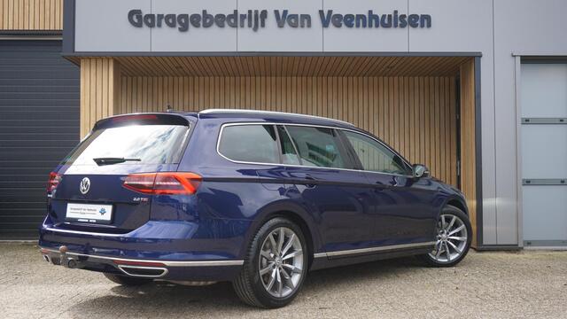 Volkswagen PASSAT Variant 2.0 TSI 220PK DSG Highline Pano.Dak Leder DynAudio 360-View Standkachel HUD *Complete Passat*