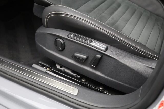 Volkswagen PASSAT Variant 1.4 TSI 218 PK PHEV GTE Business, Winterpakket, Memory, Trekhaak