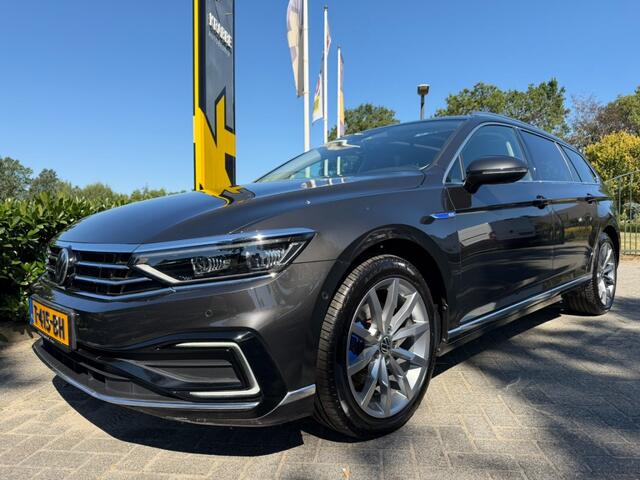 Volkswagen PASSAT 1.4 TSI PHEV GTE Business Pano / Dynaudio / Virtual / Trekhaak