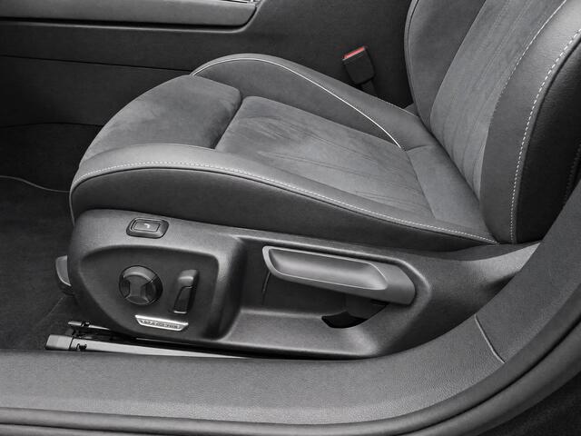 Volkswagen PASSAT Variant 1.5 eTSI 150pk DSG Business · Camera · Keyless · Apple/Android Car Play · Elek. Voorstoel · Elek. Achterklep · 17'' Inch · Garantie t/m 28-03-2028 of 100.000km