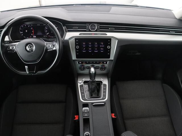Volkswagen PASSAT Variant 1.4 TSI ACT Highline | Adaptive cruise | Stoelverwarming | Trekhaak | Camera | Park assist | Carplay | Climate control | Virtueel dashboard