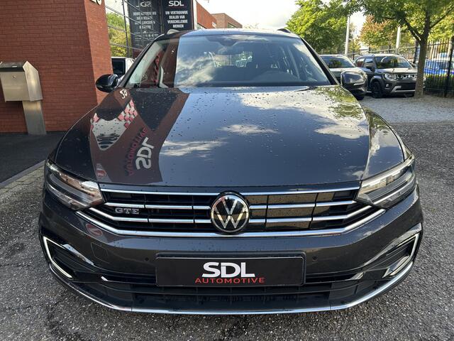 Volkswagen PASSAT Variant 1.4 TSI PHEV GTE Business 94,8 SOH!! // // LED // ADAP. CRUISE // NAVI + CARPLAY // CAMERA // PDC V+A // ERGO COMFORT STOEL
