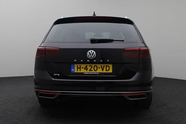 Volkswagen PASSAT Variant 1.4 TSI PHEV GTE Business 2020 | Dealer Onderhouden | Trekhaak Afneembaar | Carplay | Achteruitrij Camera | Elektrische Achterklep | Digitaal Dashboard | Adaptive Cruise | DAB Radio | 2 Sleutels