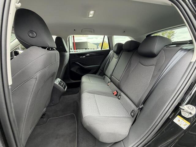 Volkswagen PASSAT Variant 1.5 eTSI Automaat 150PK | Stoel- en stuurverwarming | Adaptieve Cruise Control | Achteruitrijcamera + sensoren | Dodehoekdetectie