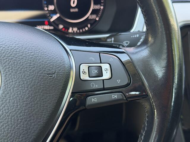 Volkswagen PASSAT Variant BWJ 2017 | 1.8TSI 180PK BNS Edition R AUTOMAAT | AGR | DYN AUDIO | VIRT. COCKPIT | LEDER/ALCANTARA | CAMERA A | NAVI | CLIMA | STOELVERW |
