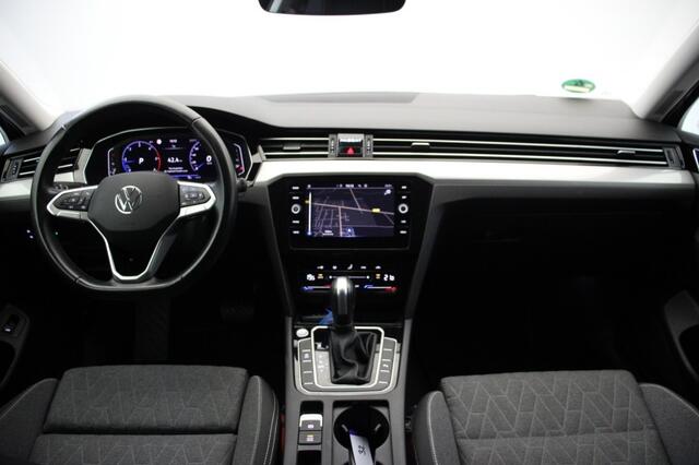 Volkswagen PASSAT Variant 2.0 TDI Business Automaat - Digitaal Cockpit, Carplay, Camera, Adapt. Cruise