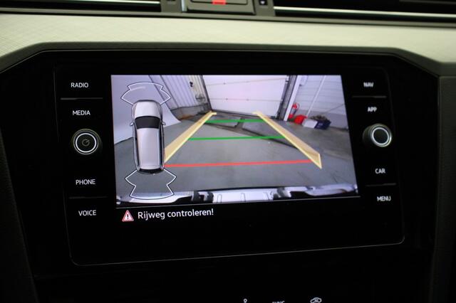Volkswagen PASSAT Variant 2.0 TDI Business Automaat - Digitaal Cockpit, Carplay, Camera, Adapt. Cruise