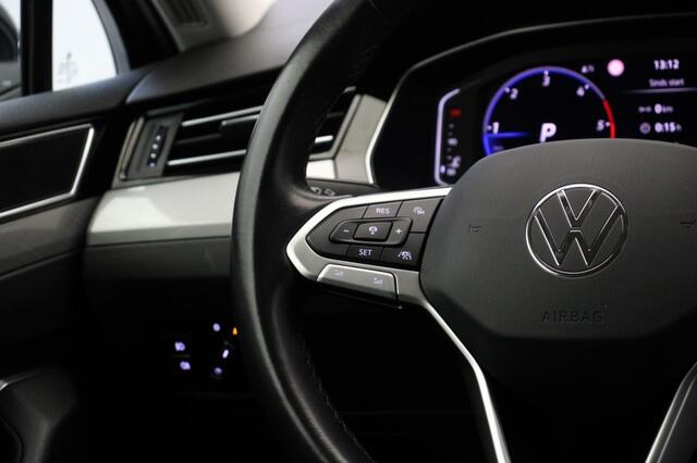 Volkswagen PASSAT Variant 2.0 TDI Business Automaat - Digitaal Cockpit, Carplay, Camera, Adapt. Cruise