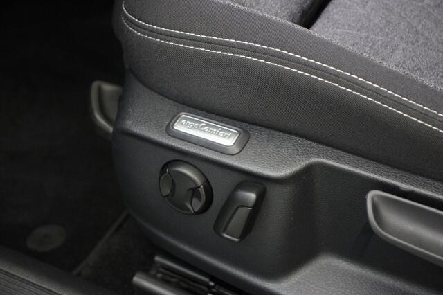 Volkswagen PASSAT Variant 2.0 TDI Business Automaat - Digitaal Cockpit, Carplay, Camera, Adapt. Cruise