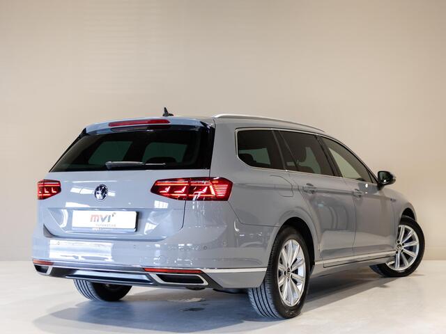 Volkswagen PASSAT Variant 1.4 TSI PHEV GTE Business SOH 94% / 218pk / NAP / Leder / Achteruitrij camera / IQ LED /