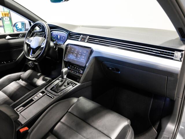 Volkswagen PASSAT Variant 1.4 TSI PHEV GTE Business SOH 94% / 218pk / NAP / Leder / Achteruitrij camera / IQ LED /