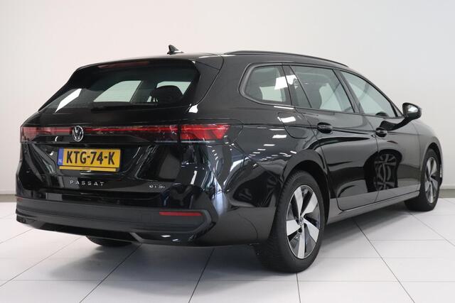 Volkswagen PASSAT Variant 1.5 eTSI Business | Camera | Adaptieve cruise | Navigatie | Stuur & stoelverwarming | Climate control | LED |