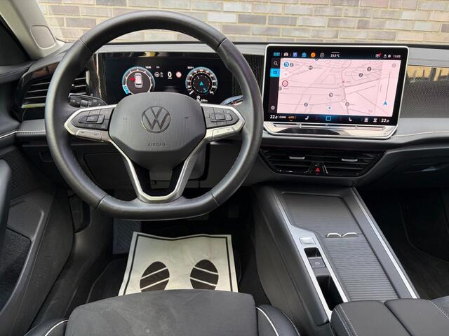 Volkswagen PASSAT VARIANT 1.5 eHYBRID BUSINESS - TREKH. - HUD - CAMERA