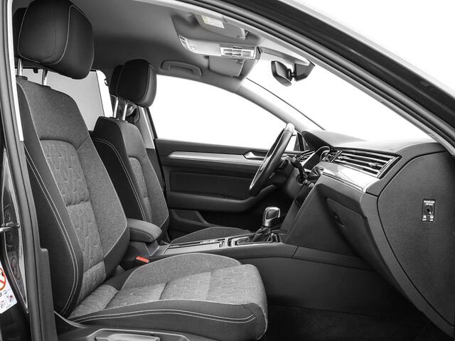 Volkswagen PASSAT 1.4 TSI 218pk DSG PHEV GTE Business · Camera · Wegklapbare Trekhaak · Apple/Android Car Play · P-Sensoren · 17'' Inch ·