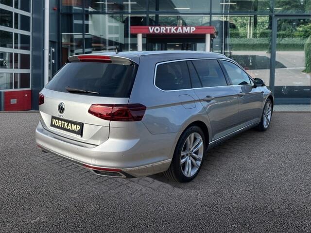 Volkswagen PASSAT 1.4 TSI GTE TREKHAAK/CAMERA/HALF-LEDERELEK-KLEP/ACC/STOELVERW/CARPLAY