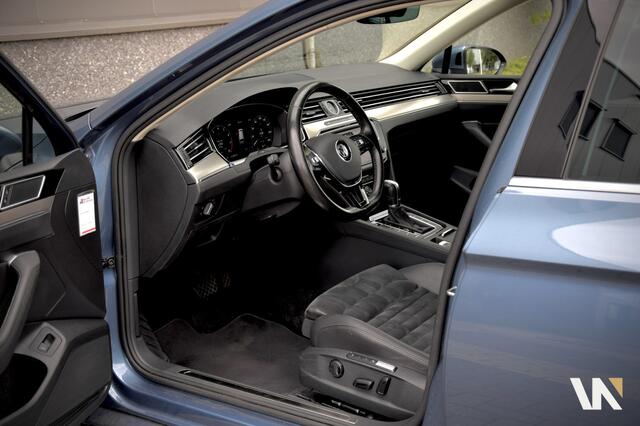 Volkswagen PASSAT Variant 1.4 TSI ACT Highline | DSG | Trekhaak | Massage | Elektr. Stoelen met Verwarming | Adaptive Cruise | 360 Cam. | Virtual Dash | 2e Eig. Volledig. O.H.