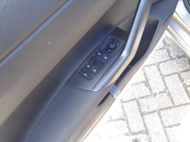 Volkswagen POLO 1.0 TSI Comfortline airco, navigatie, carplay, cruise, android auto