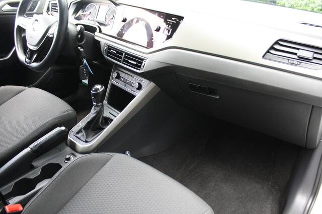 Volkswagen POLO 1.0 TSI Comfortline Business RIJKLAAR- CLIMATE CONTROL - NAVIGATIE - PARKEERSENSOREN