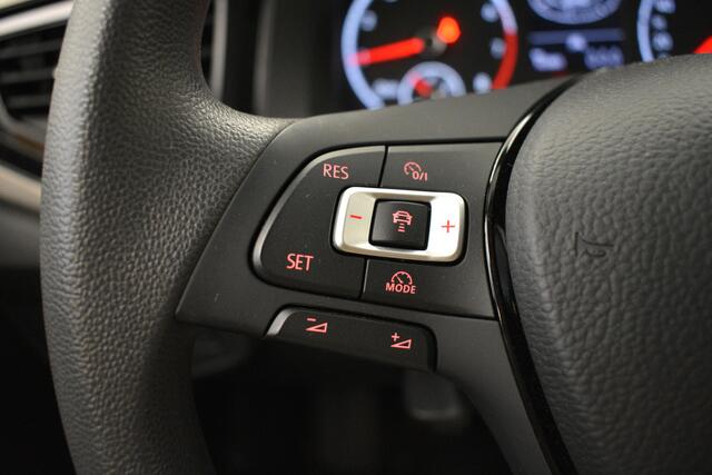 Volkswagen POLO 1.0 TSI Highline Carplay Navi