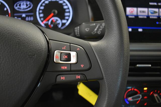 Volkswagen POLO 1.0 TSI Highline Carplay Navi