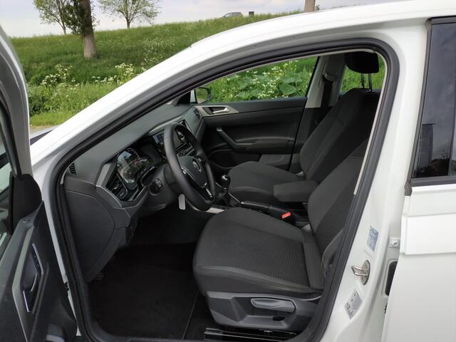 Volkswagen POLO 1.0 TSI Edition ** Carplay ** Airco ** Lm velgen ** MF stuurwiel **