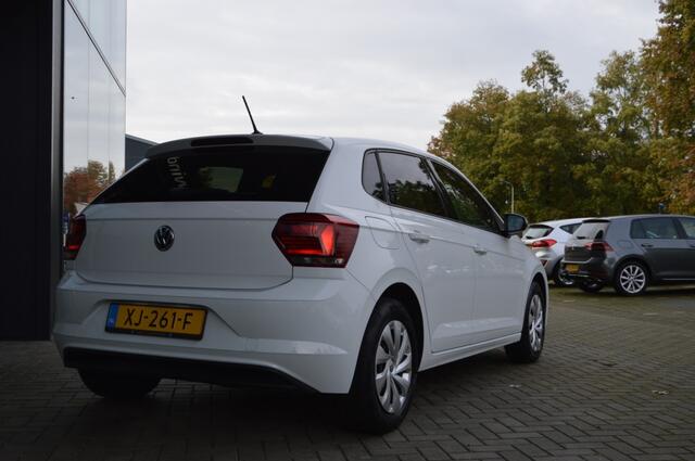 Volkswagen POLO 1.0 MPI COMFORTLINE *CLIMA*CRUISE*PRIVACYGLASS*CARPLAY