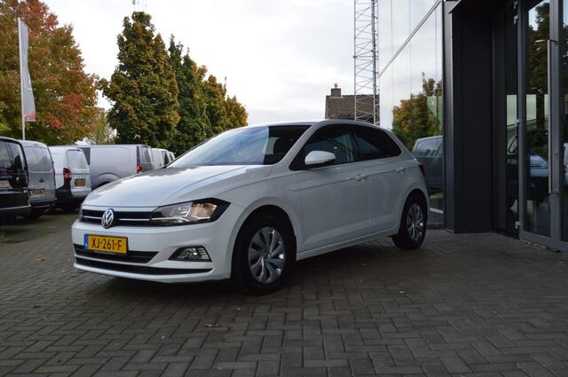 Volkswagen POLO 1.0 MPI COMFORTLINE *CLIMA*CRUISE*PRIVACYGLASS*CARPLAY