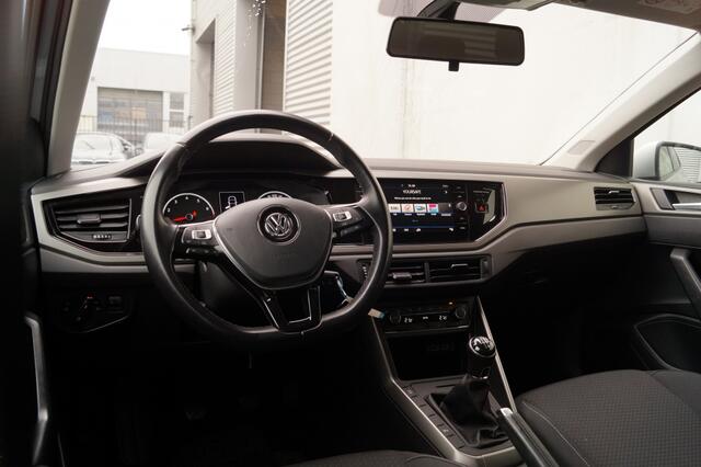 Volkswagen POLO 1.0 TSI Comfortline Executive -NAVI-PDC-ECC-ACC-DAB-