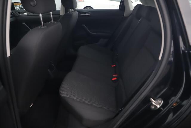 Volkswagen POLO 1.0 MPI Comfortline Airco Radio Bluetooth LED Elektrische Ramen