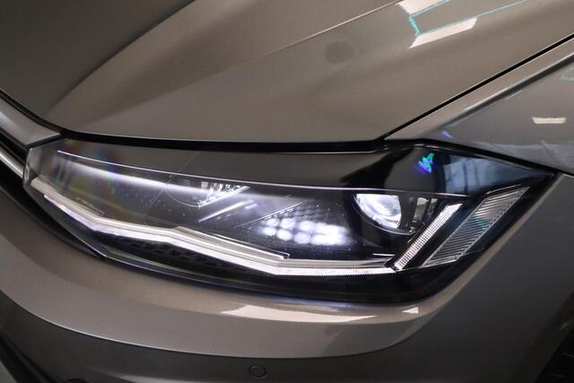 Volkswagen POLO 1.0 TSI Highline Business R Automaat 16-LMV, Navigatie VCP.