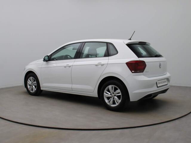 Volkswagen POLO 80pk MPI Comfortline Airco | Carplay | Cruise | 15" Velgen | Camera