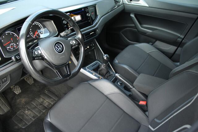 Volkswagen POLO 1.0 TSI Highline Business R - RIJKLAAR - NAVIGATIE