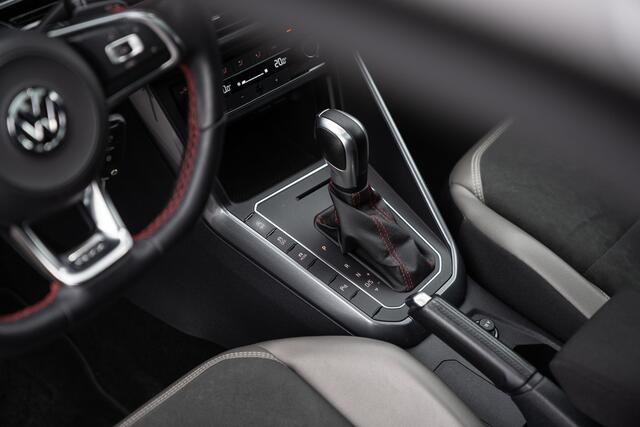 Volkswagen POLO 2.0 TSI GTI 200PK | Pano | Keyless | ACC | DCC | DSG | Virtual | Led | Carplay | Sfeer |