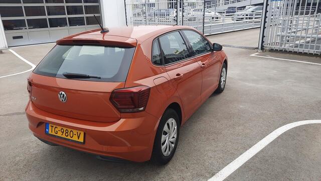 Volkswagen POLO 1.0 TSI Comfortline Executive | PDC | Clima | Navi Binnenkort beschikbaar