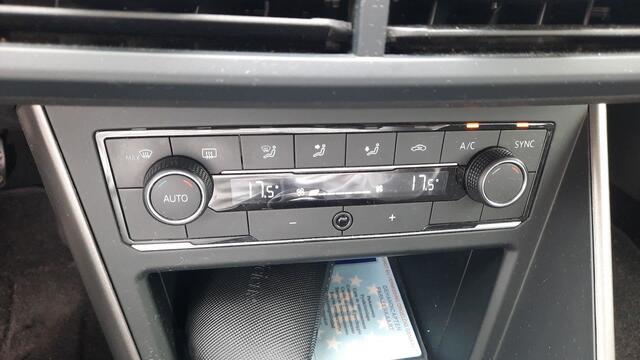 Volkswagen POLO 1.0 TSI Comfortline Executive | PDC | Clima | Navi Binnenkort beschikbaar
