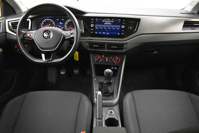 Volkswagen POLO 1.0 TSI Comfortline Parkeersensoren V+A Adepive Cruis Connect serv