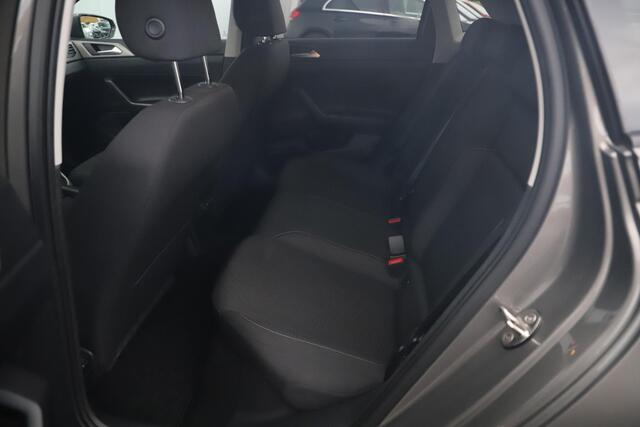 Volkswagen POLO 1.0 TSI R-Line Edition 95PK Automaat 16 inch Adaptive Cruise Navigatie Carplay Android Camera Getint Glas