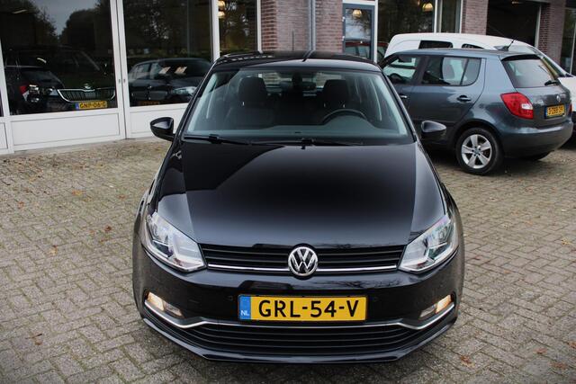 Volkswagen POLO 1.2 TSI Highline Stoelverwarming, Airco, Cruise control, Parksens. V en A, Leder, Armsteun voor, Elektrische ramen