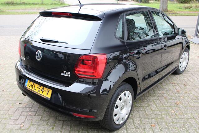 Volkswagen POLO 1.2 TSI Highline Stoelverwarming, Airco, Cruise control, Parksens. V en A, Leder, Armsteun voor, Elektrische ramen