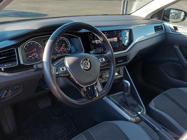Volkswagen POLO 1.0 TSI 116pk DSG Highline 5-Deurs | Apple Carplay + Android Auto | Clima | Adap. Cruise | Stoelverwarming | Licht+Regensensor | Pdc V+A | Privacy Glass | 16''lm